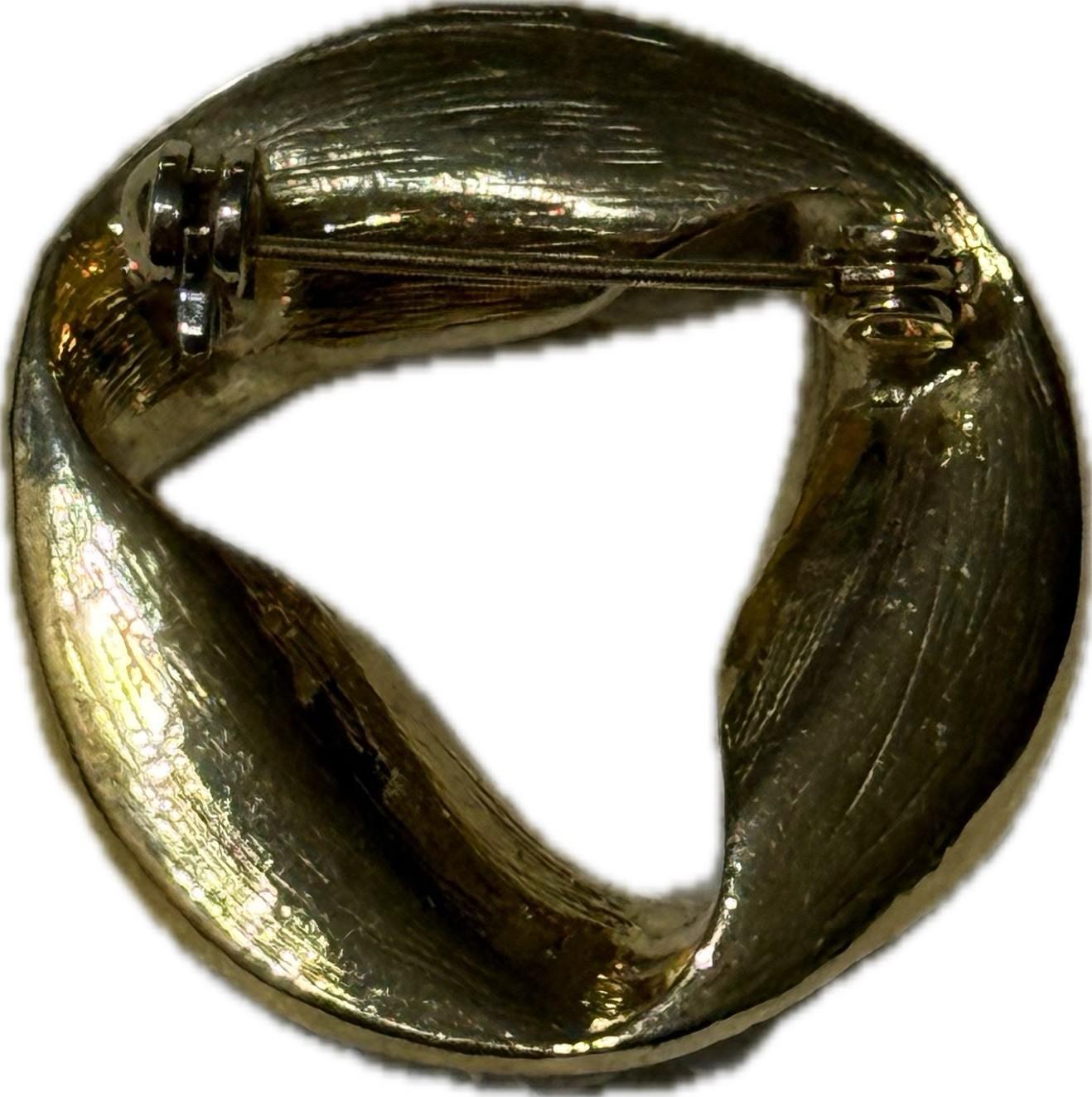 Gold Tone Blue Clear Rhinestone Wreath Brooch Circle Pin