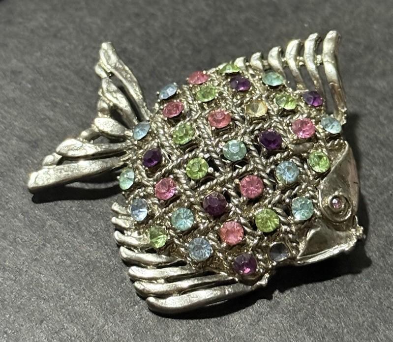 Silver Tone Multicolour Rhinestone Fish Brooch Novelty Animal Pin