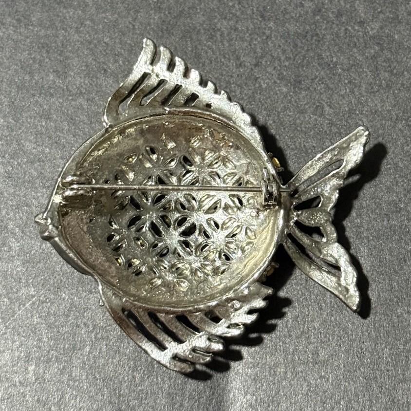 Silver Tone Multicolour Rhinestone Fish Brooch Novelty Animal Pin