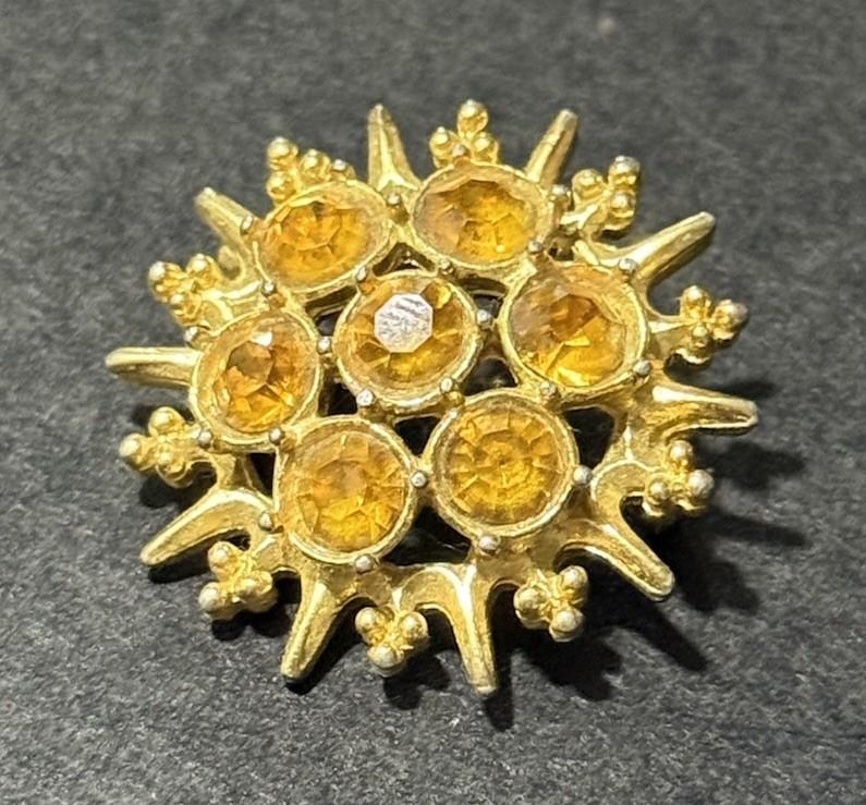 Gold Tone Amber Yellow Rhinestone Starburst Brooch Floral Pin